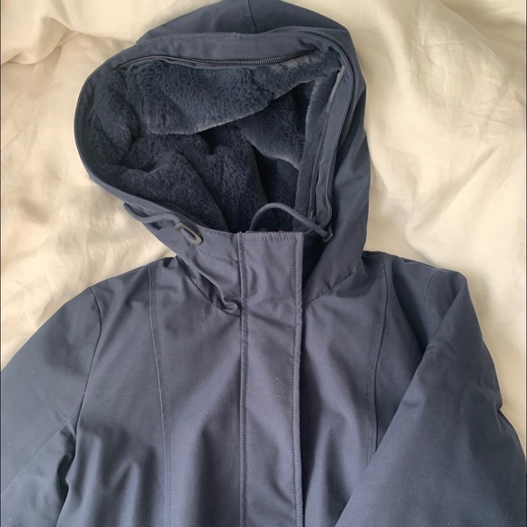 Parka Aritzia - Picture 4 of 4